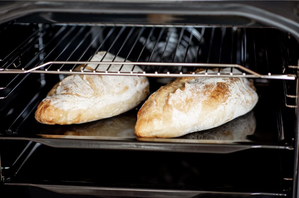 Cuál es el tiempo de cocción del pan en un horno eléctrico